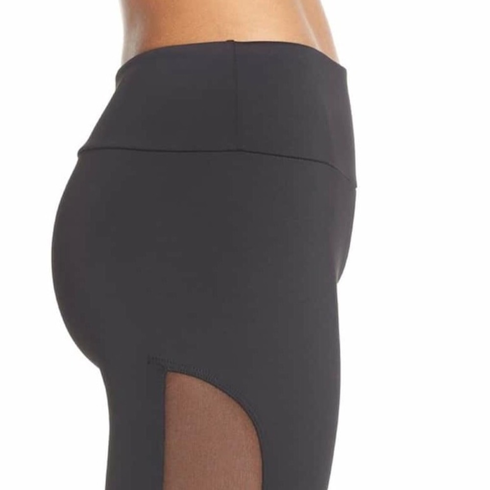 new Onzie ✦ Mesh Tuxedo Stripe ✦ Yoga Capri Cropped Pants ✦ Black Medium / Large - Picture 8 of 12